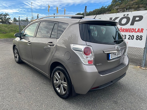 Toyota Verso 4 of 11