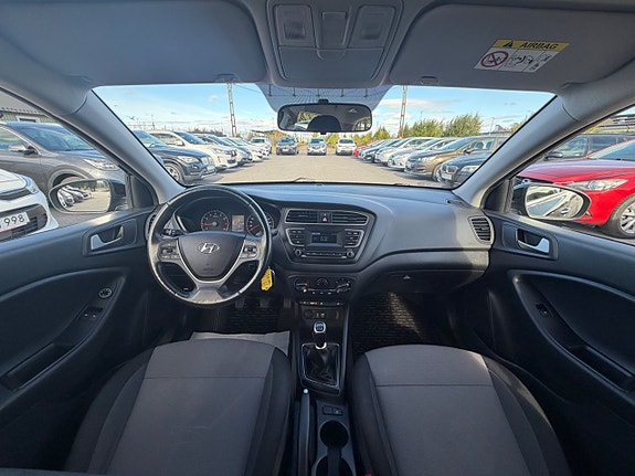 Hyundai i20 17 of 23