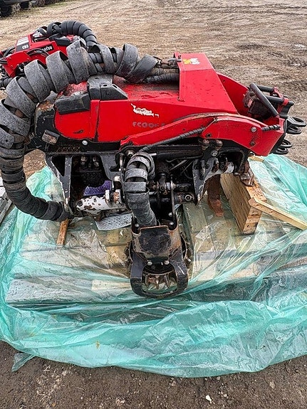 Komatsu C124