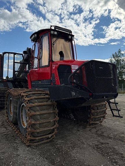 Komatsu 895 3 of 7