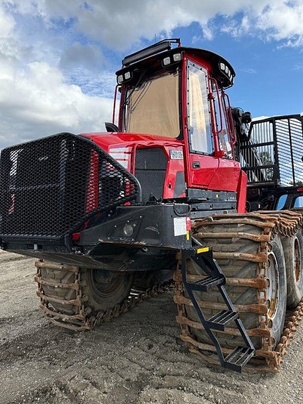 Komatsu 895