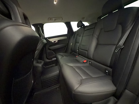 Volvo V90 18 of 30