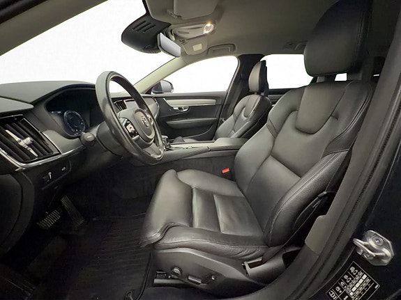 Volvo V90 13 of 30