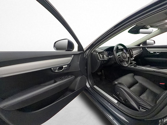Volvo V90 12 of 30