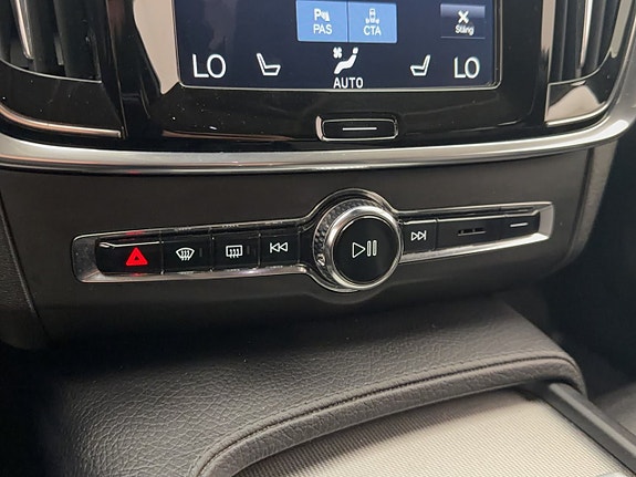 Volvo V90 30 of 30