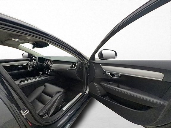 Volvo V90 17 of 30