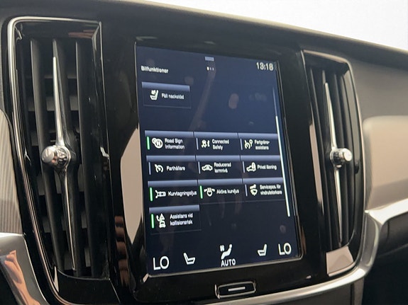 Volvo V90 26 of 30