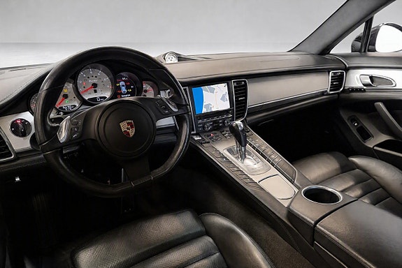 Porsche Panamera Turbo 15 of 19