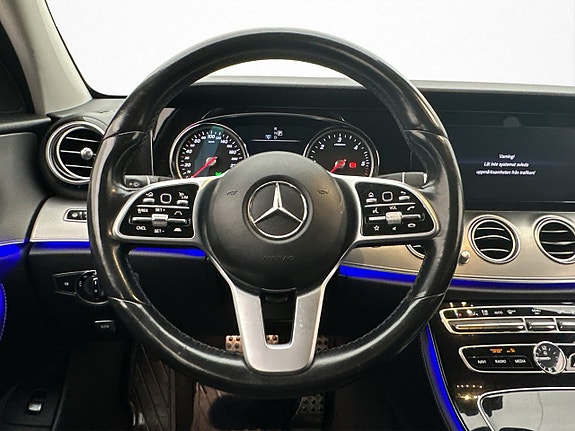 Mercedes-Benz E200 16 of 30