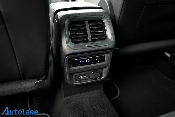 Volkswagen Tiguan 19 of 24