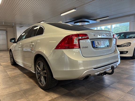 Volvo S60 5 of 11