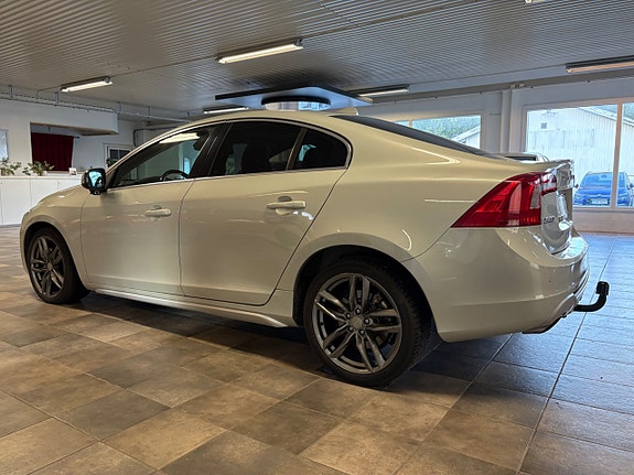 Volvo S60 4 of 11