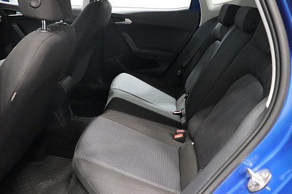 Seat Arona 8 of 10