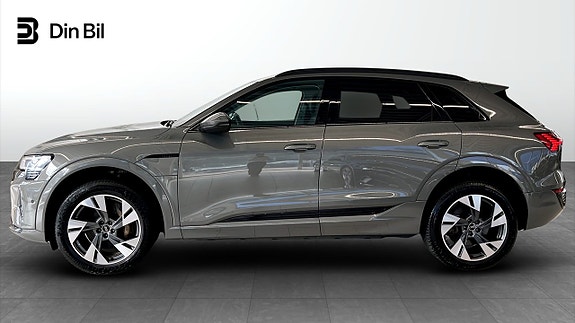 Audi Q8 e-tron 2 of 19