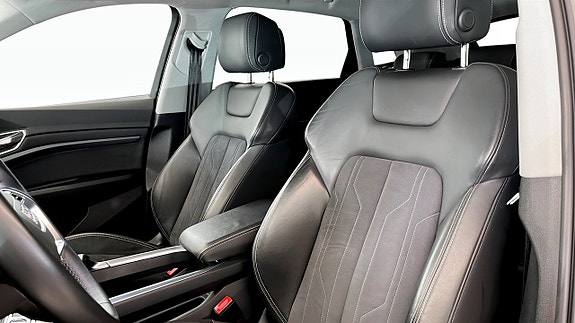 Audi Q8 e-tron 8 of 19