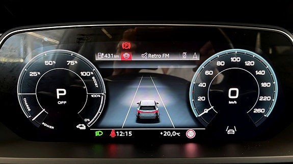 Audi Q8 e-tron 16 of 19
