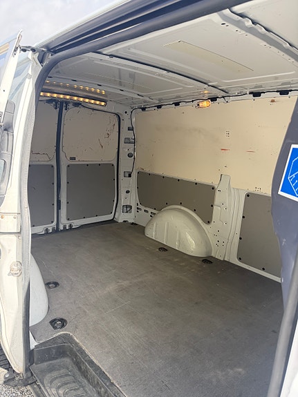 Mercedes-Benz Vito 111 5 of 6