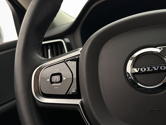 Volvo S60 24 of 30