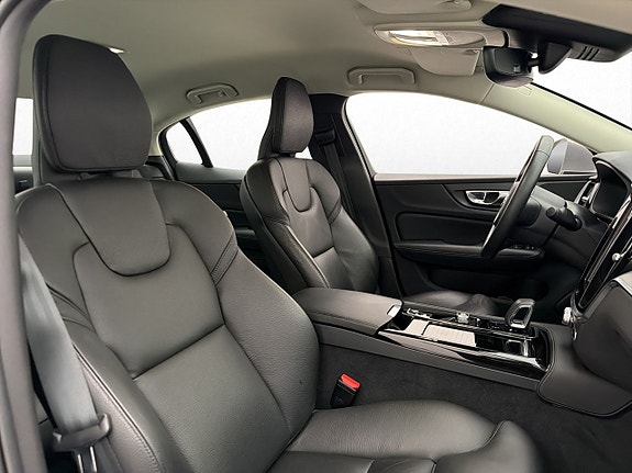 Volvo S60 12 of 30