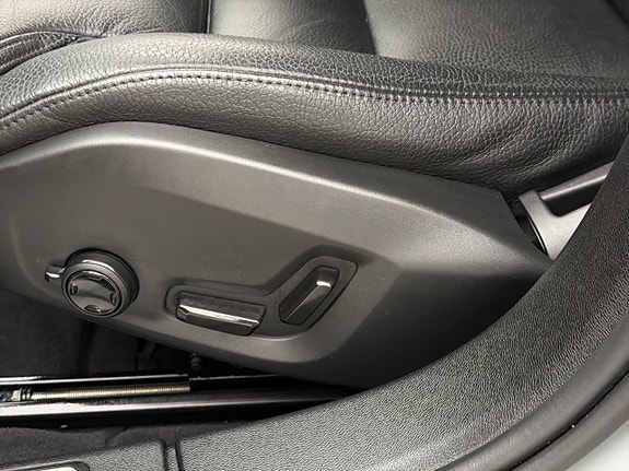 Volvo S60 15 of 30