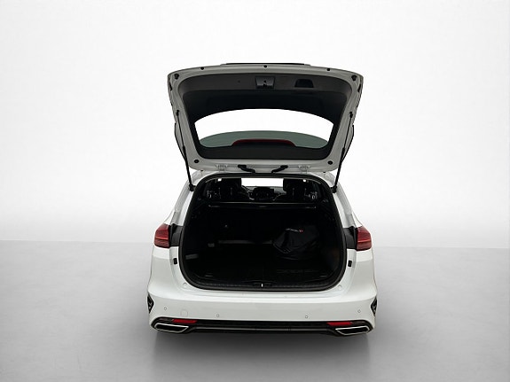 Kia Ceed 28 of 30