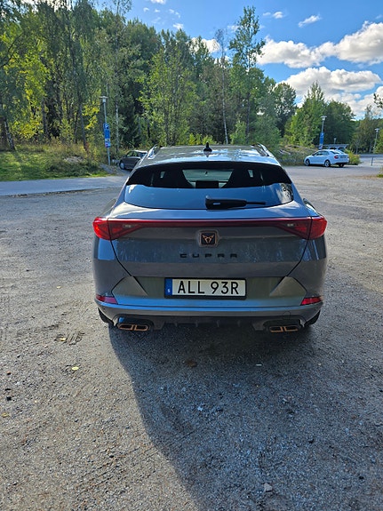 Cupra Formentor 3 of 10