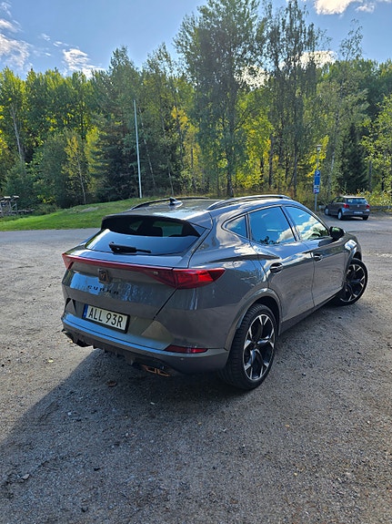 Cupra Formentor 2 of 10
