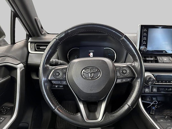 Toyota RAV4 10 of 11