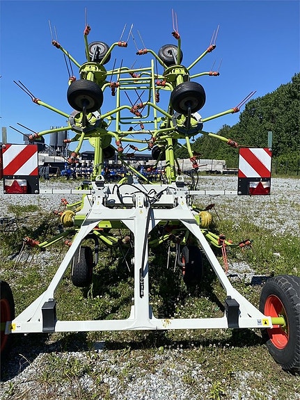 CLAAS Volto 1300 T 6 of 6