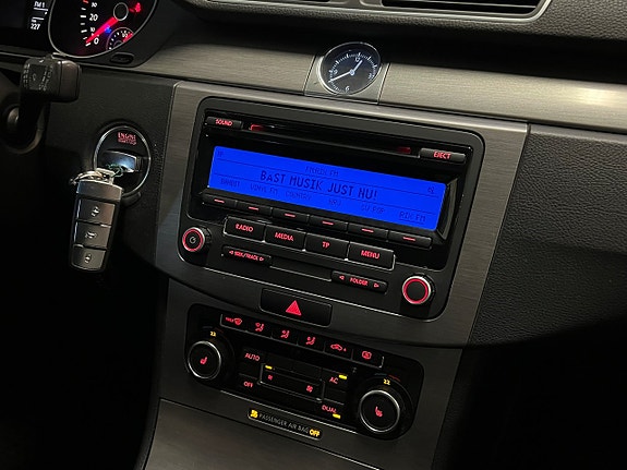 Volkswagen Passat 21 of 22