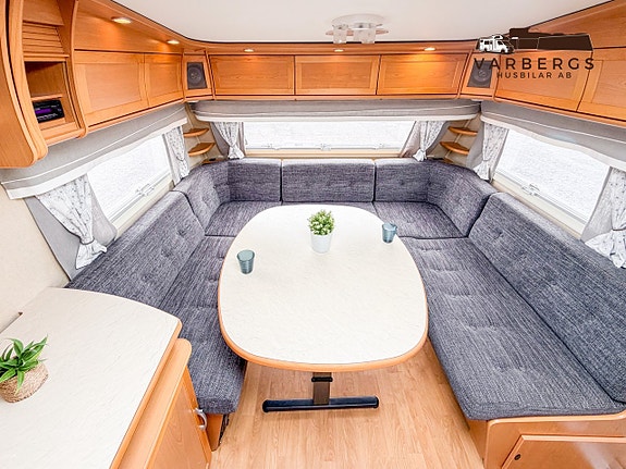 Kabe ROYAL 720 GXL KS Vintervagn / Alde / AC / Tält / fullbredd / 1939kr/mån / 3,95% ränta 2 of 21