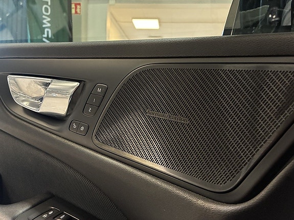Volvo S60 9 of 19
