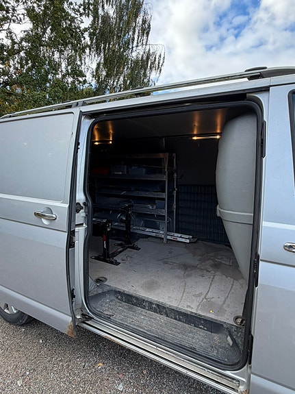 Volkswagen Transporter 2 of 7