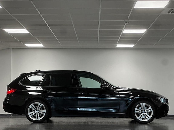BMW 320d 3 of 24
