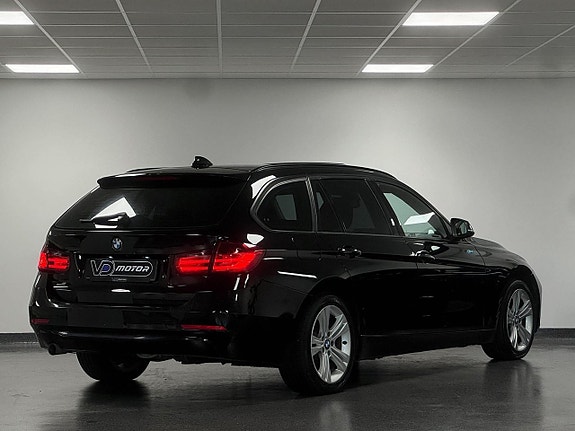 BMW 320d 6 of 24