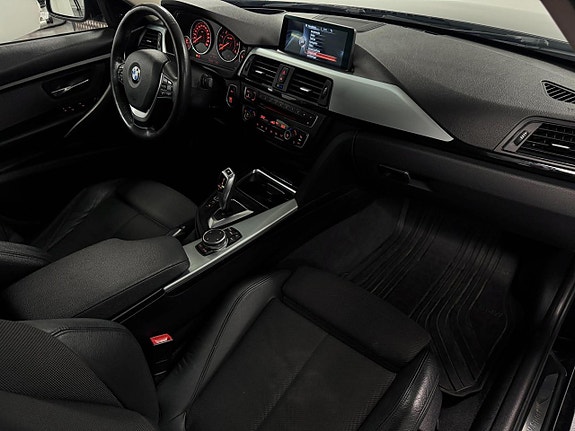 BMW 320d 16 of 24