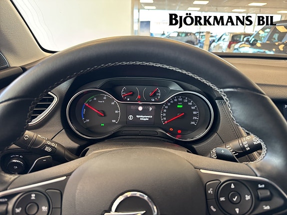 Opel Grandland X 10 of 15