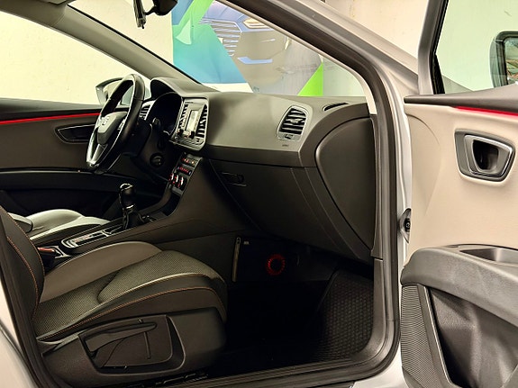 Seat Leon 9 of 16