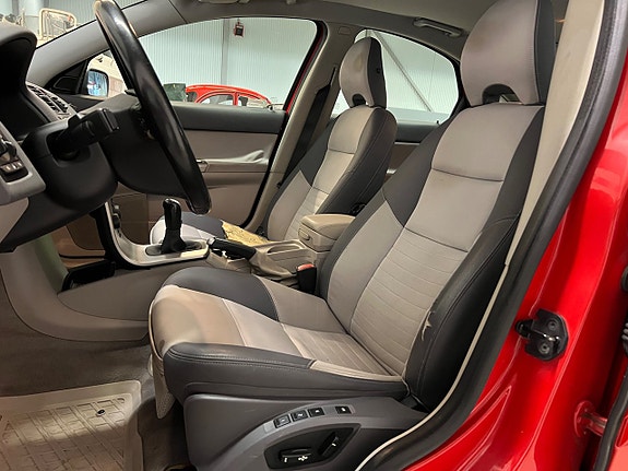 Volvo S40 13 of 25