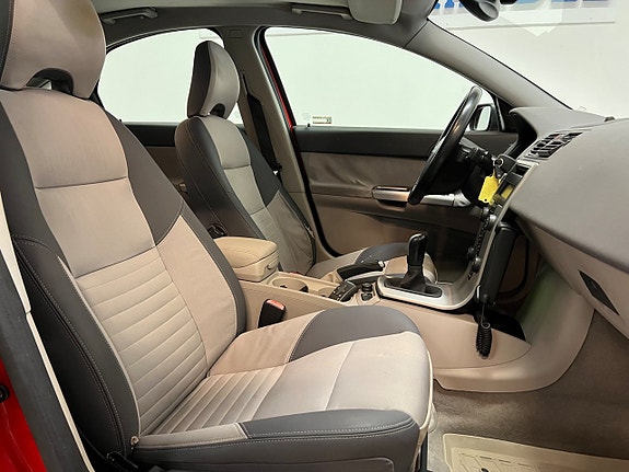 Volvo S40 19 of 25