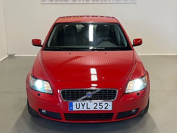 Volvo S40 4 of 25