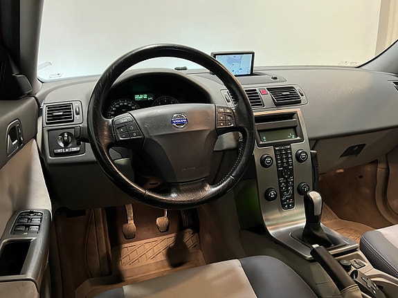 Volvo S40 15 of 25