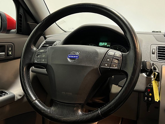 Volvo S40 22 of 25