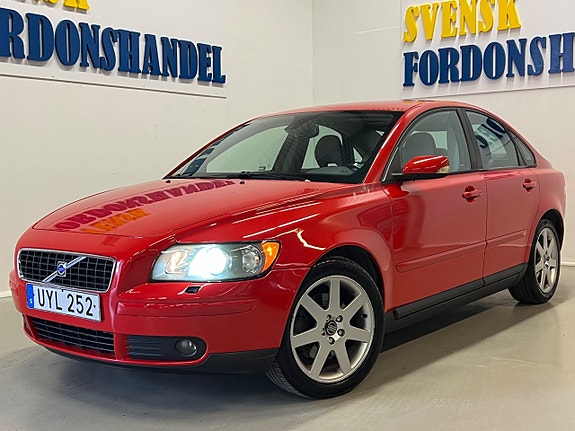 Volvo S40 2 of 25
