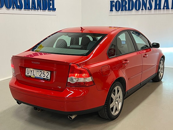 Volvo S40 7 of 25
