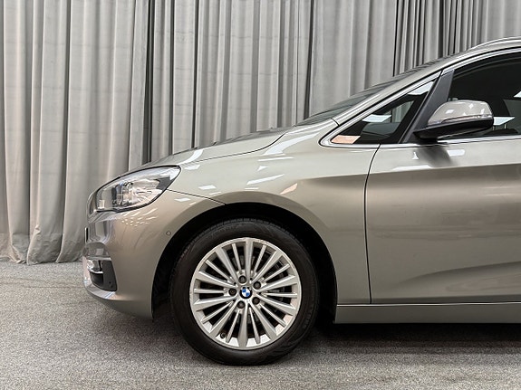 BMW 220d 4 of 19