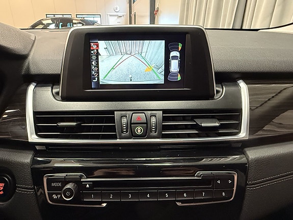 BMW 220d 15 of 19