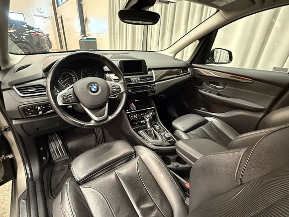 BMW 220d 11 of 19