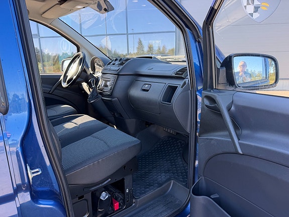 Mercedes-Benz Vito 113 6 of 8