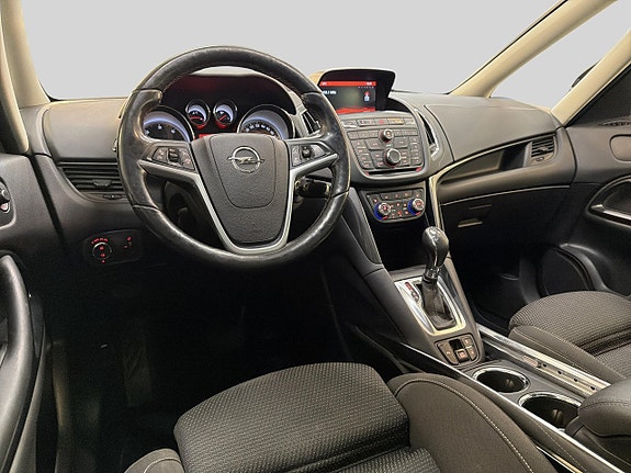 Opel Zafira Tourer 11 of 28